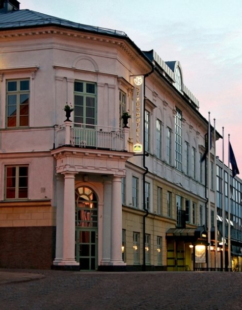Fasaden till Stadshotellet i Västervik. 