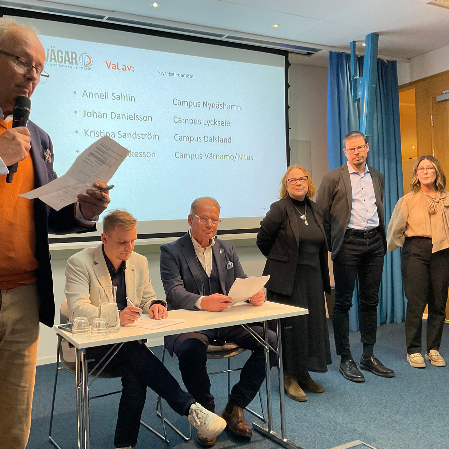 Bild från när Nya Vägar formellt bildade en nationell förening 