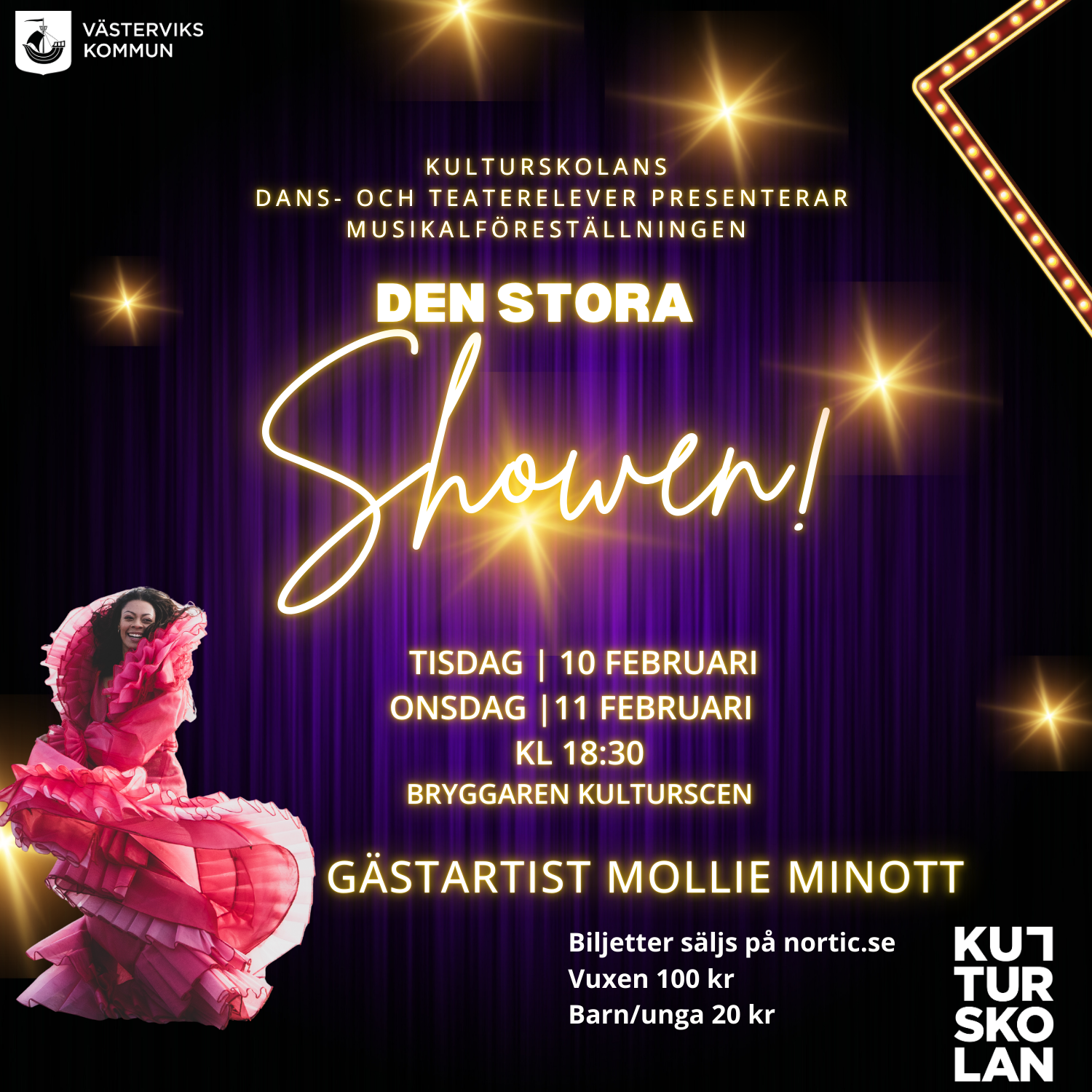 Molly Minott står framför en Lila ridå i en vacker röd klänning.