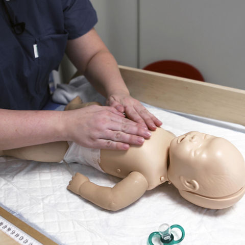 Specialistsjuksköterska med inriktning mot hälso- och sjukvård för barn och ungdomar, 60 hp