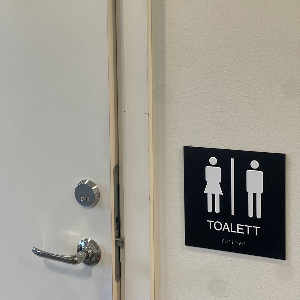toalettdörr
