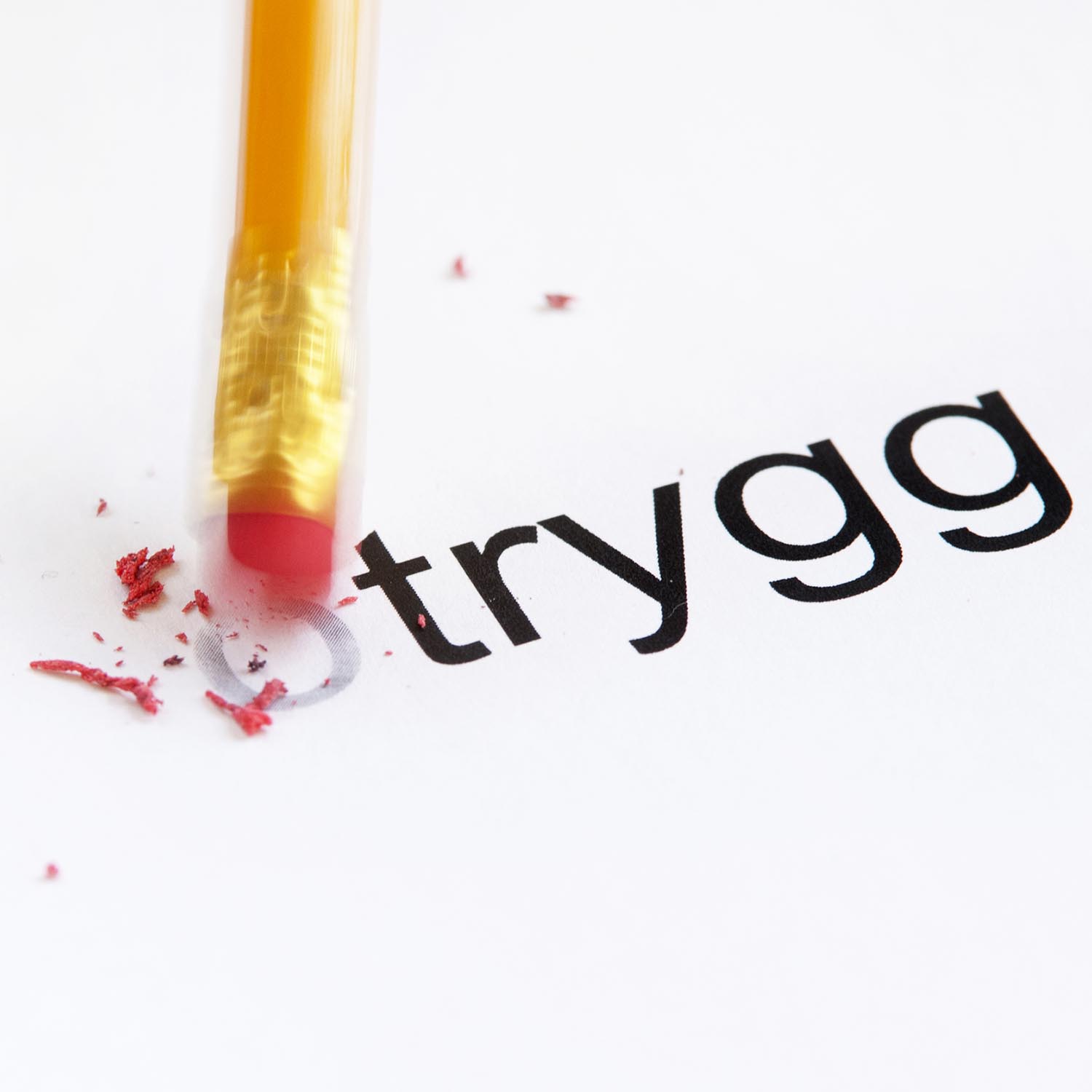 penna som suddar bokstaven o i ordet otrygg