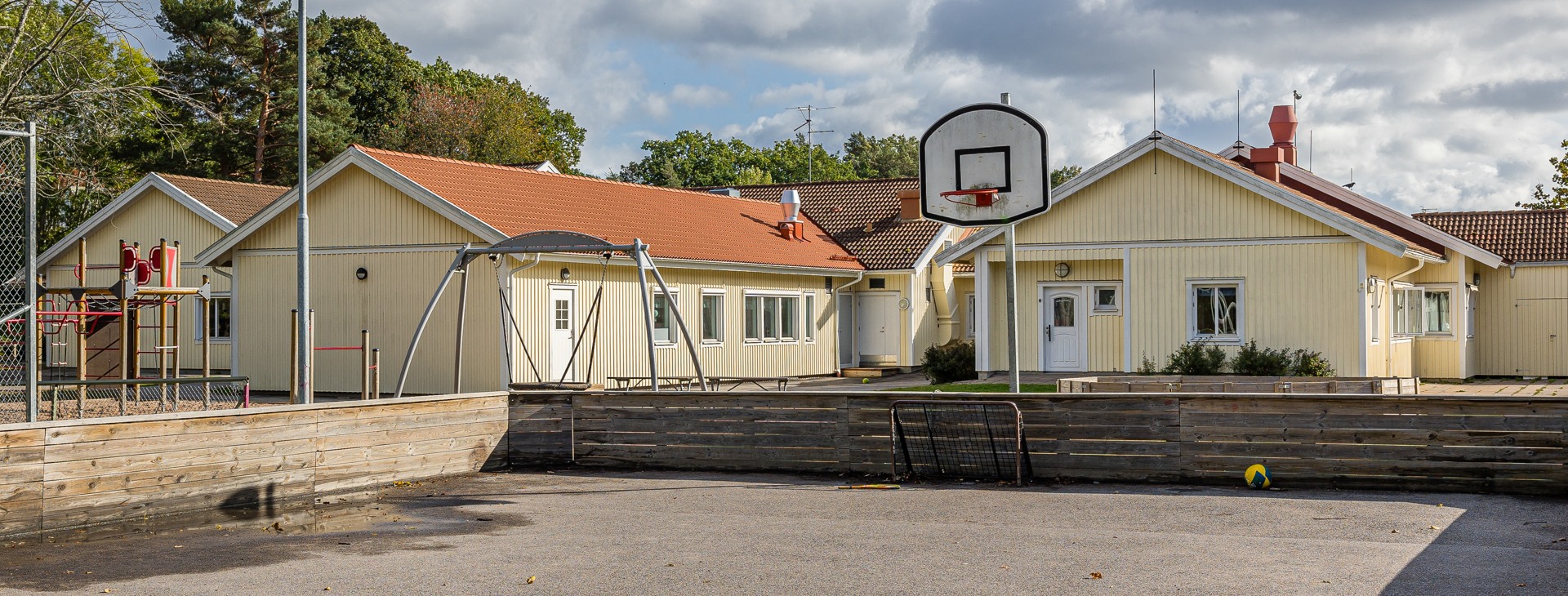 Näktergalens skola.