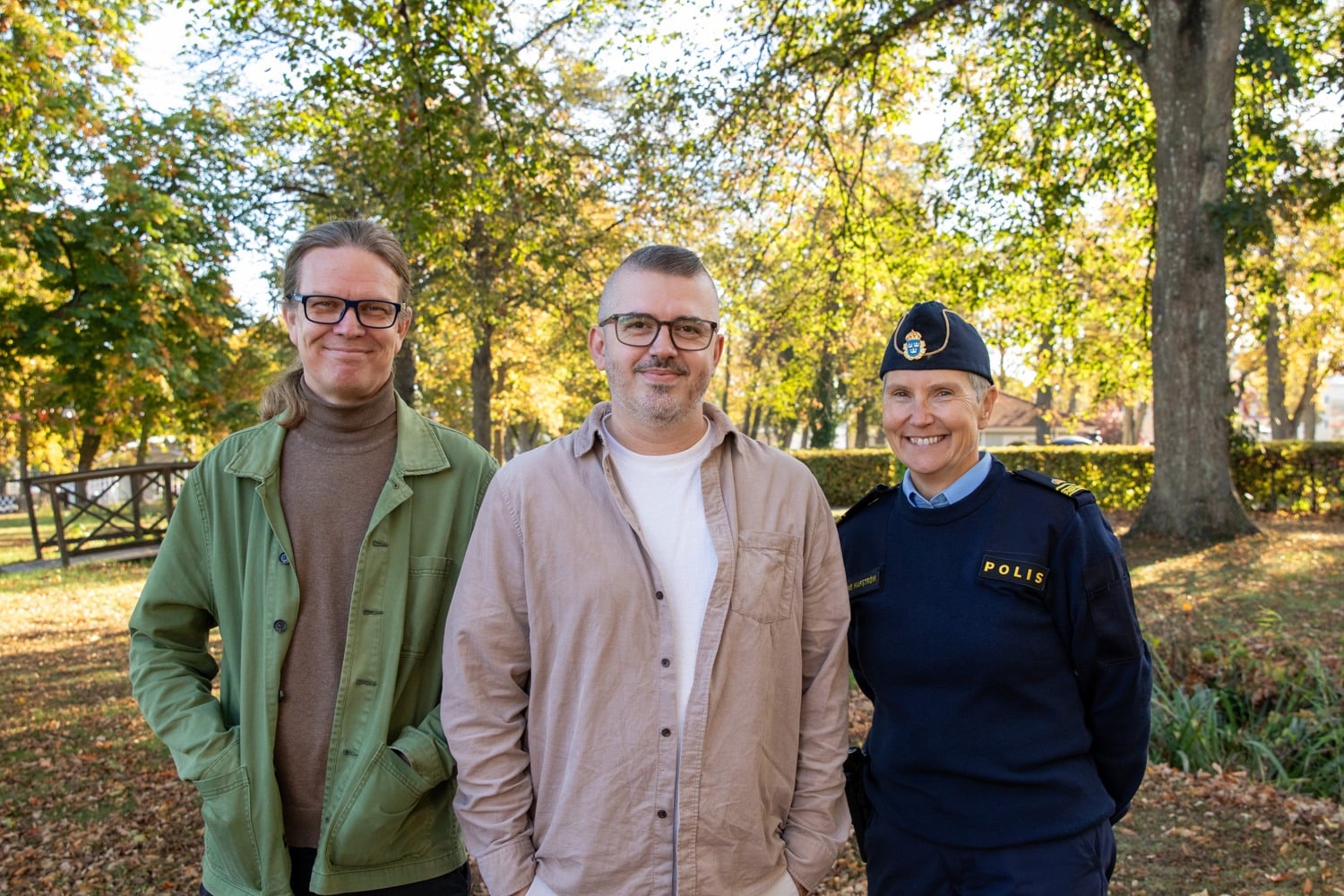 Fredrick, Fatos och Susanne i Stadsparken.
